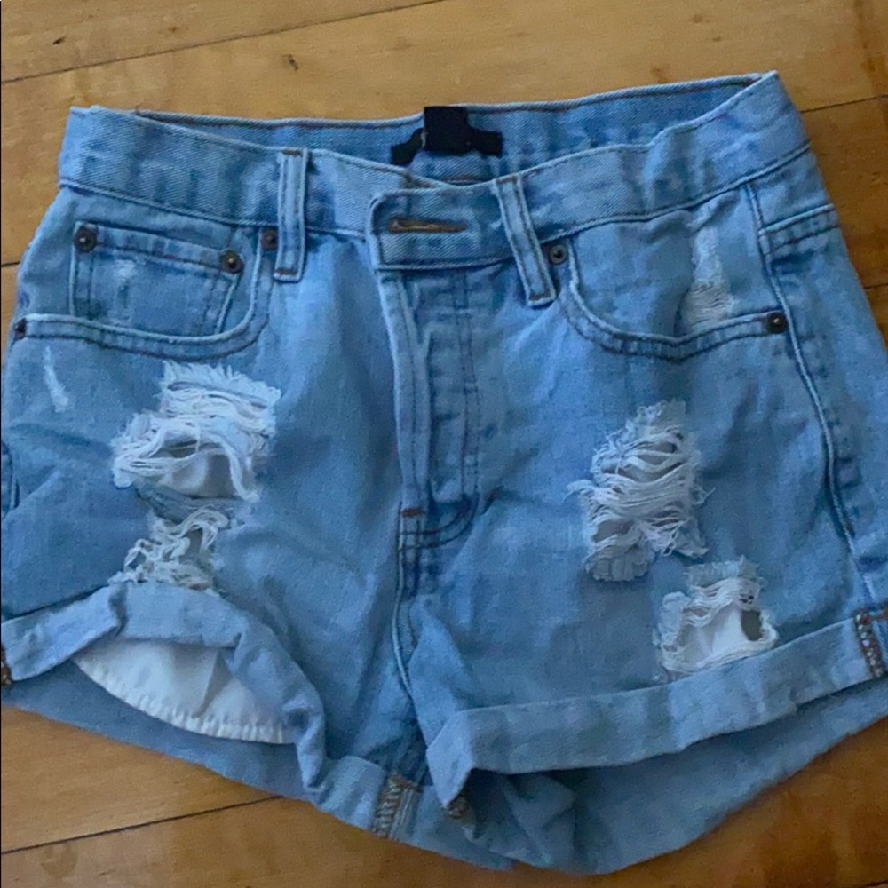 Cuffed shorts.